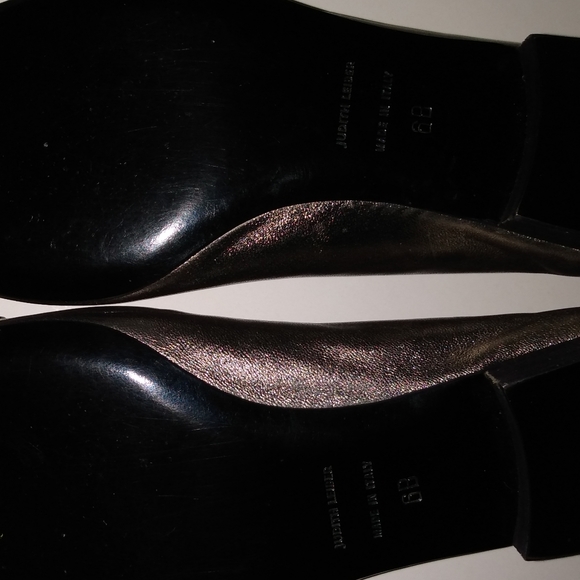 Judith Lieber flats - Picture 10 of 13